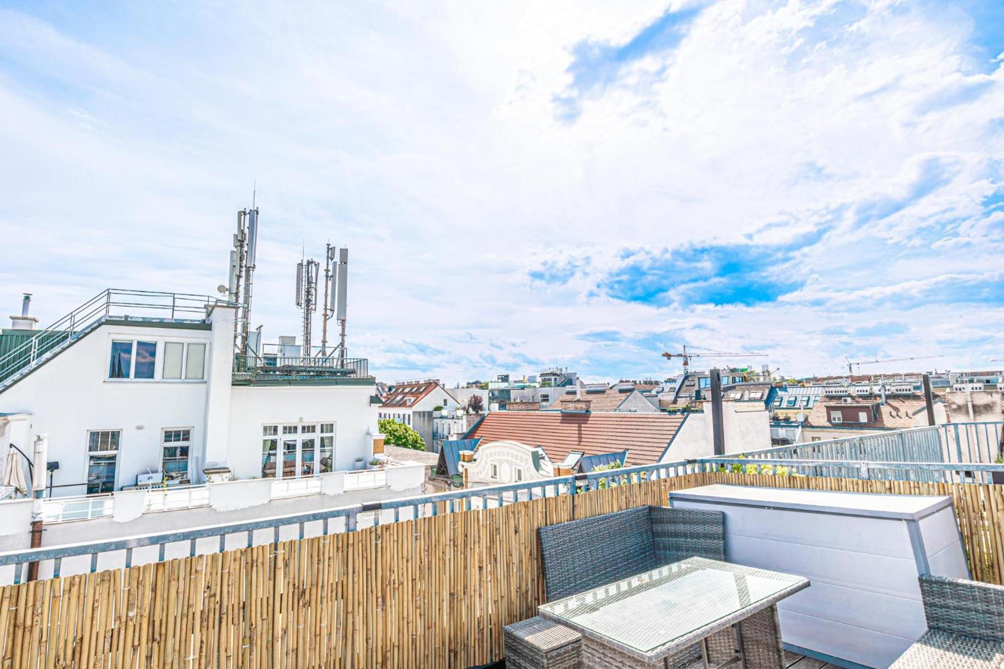 Apartment Luxury Penthouse Panorama: Your Retreat Wien